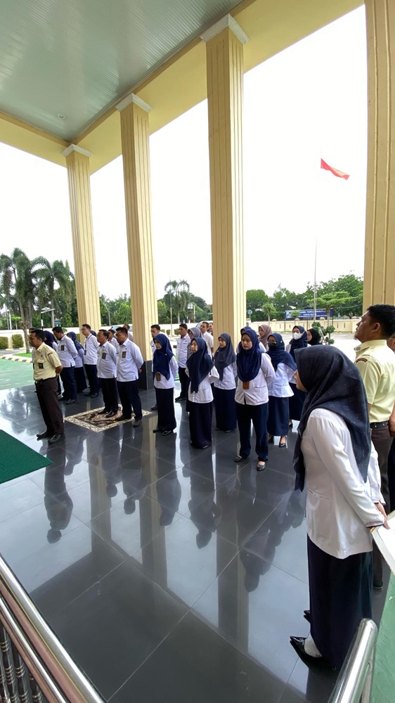 2. apel21 04